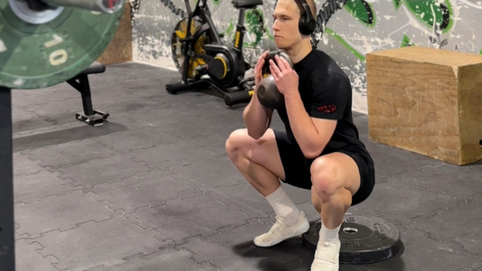 Przysiad kolarski z kettlem / cyclist squat with kettlebel