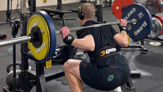 Przysiad low bar