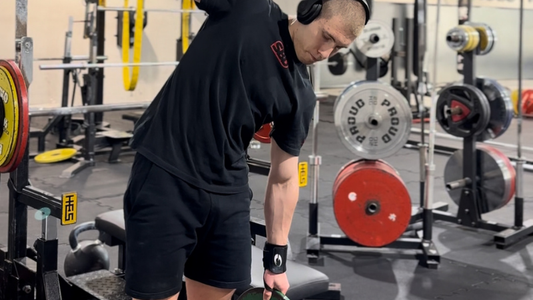 Side band z hantlem / talerzem / dumbbell / plate